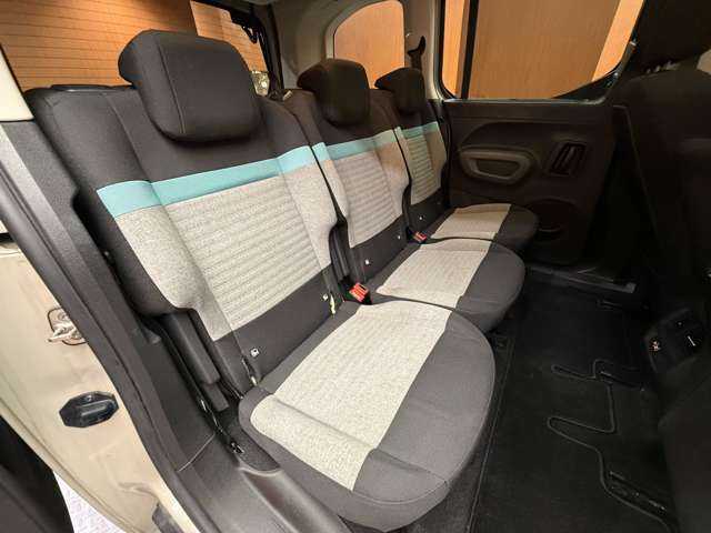 シトロエン ベルランゴ シャイン 千葉県 2021(令3)年 5.6万km サーブル パノラマルーフ　/ＡＣＣ　/ディスプレイオーディオ　/バックカメラ　/ＣａｒＰｌａｙ　/Ｂｌｕｅｔｏｏｔｈ接続　/パドルシフト　/純正１６インチＡＷ　/ＥＴＣ　/プッシュスタート　/衝突軽減Ｂ　/ＬＫＡ　/ＢＳＭ