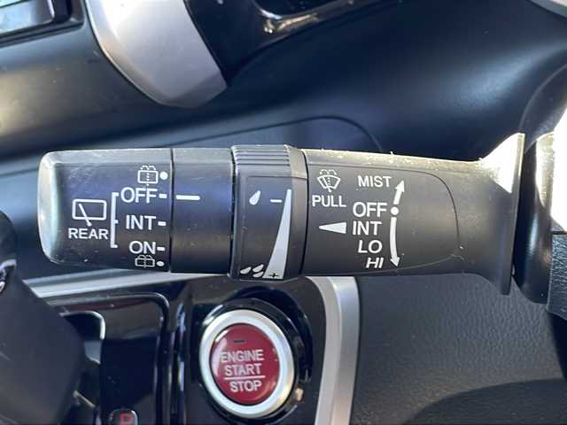 ホンダ Ｎ ＢＯＸ 茨城県 2013(平25)年 8.7万km プレミアムホワイトパール ステアリングスイッチ/クルーズコントロール/アイドリングストップ/バックカメラ/両側パワスラ/純正ナビ CD/DVD/BT/フルセグ　/LEDオートライト/横滑り防止装置/スマートキー/ETC