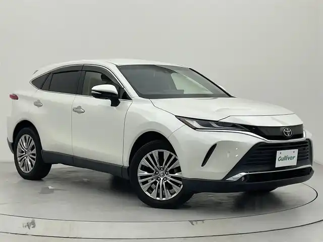 トヨタ ハリアー Z 宮城県 2020(令2)年 3.9万km ホワイトパールクリスタルシャイン ワンオーナー車/レーダークルーズコントロール/前後コーナーセンサー/ビルトインETC２．０/運転席パワーシート/電動リアゲート/バックカメラ/純正メモリナビ（BT/USB/Miracast）/フルセグテレビ/LEDヘッドライト/衝突被害軽減システム/レーンキープアシスト/横滑り防止装置/盗難防止装置/ダブル＋サイドエアバッグ/カーテンエアバッグ/純正フロアマット/スマートキー