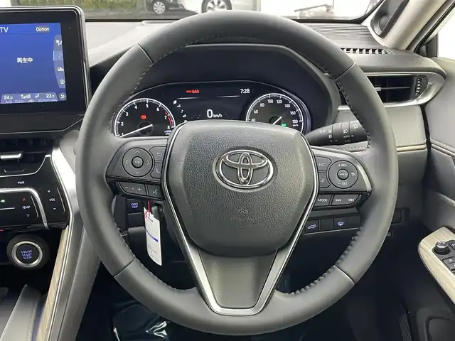 トヨタ ハリアー Z 宮城県 2020(令2)年 3.9万km ホワイトパールクリスタルシャイン ワンオーナー車/レーダークルーズコントロール/前後コーナーセンサー/ビルトインETC２．０/運転席パワーシート/電動リアゲート/バックカメラ/純正メモリナビ（BT/USB/Miracast）/フルセグテレビ/LEDヘッドライト/衝突被害軽減システム/レーンキープアシスト/横滑り防止装置/盗難防止装置/ダブル＋サイドエアバッグ/カーテンエアバッグ/純正フロアマット/スマートキー