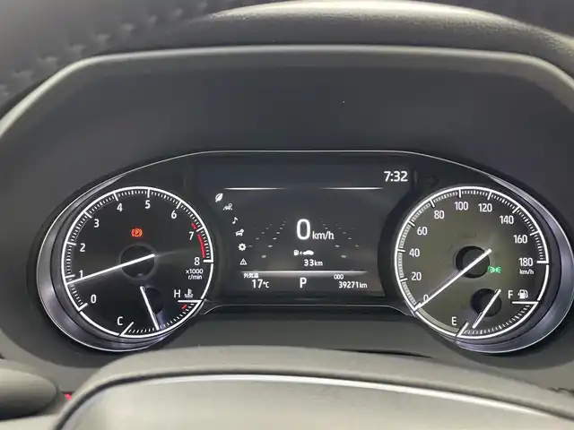 トヨタ ハリアー Z 宮城県 2020(令2)年 3.9万km ホワイトパールクリスタルシャイン ワンオーナー車/レーダークルーズコントロール/前後コーナーセンサー/ビルトインETC２．０/運転席パワーシート/電動リアゲート/バックカメラ/純正メモリナビ（BT/USB/Miracast）/フルセグテレビ/LEDヘッドライト/衝突被害軽減システム/レーンキープアシスト/横滑り防止装置/盗難防止装置/ダブル＋サイドエアバッグ/カーテンエアバッグ/純正フロアマット/スマートキー