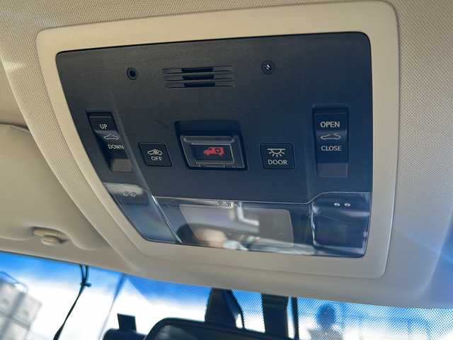 レクサス ＮＸ 200t Iパッケージ 宮崎県 2014(平26)年 10.9万km ソニッククォーツ 純正ナビ　ビルトインＥＴＣ　バックカメラ レーダークルーズコントロール　シートヒーター　革シート　メモリーシート　LEDヘッドライト　パドルシフト　ドライブレコーダー　ワンオーナー　パワーバックドア　保証書　取扱説明書　スペアキー