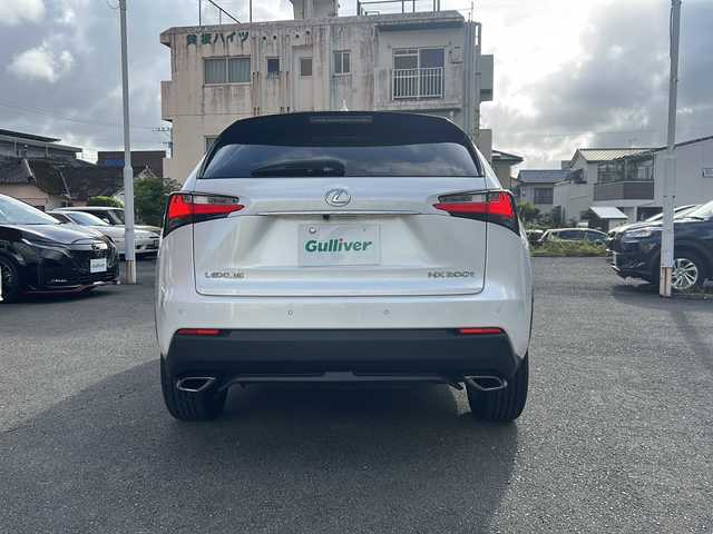 レクサス ＮＸ 200t Iパッケージ 宮崎県 2014(平26)年 10.9万km ソニッククォーツ 純正ナビ　ビルトインＥＴＣ　バックカメラ レーダークルーズコントロール　シートヒーター　革シート　メモリーシート　LEDヘッドライト　パドルシフト　ドライブレコーダー　ワンオーナー　パワーバックドア　保証書　取扱説明書　スペアキー