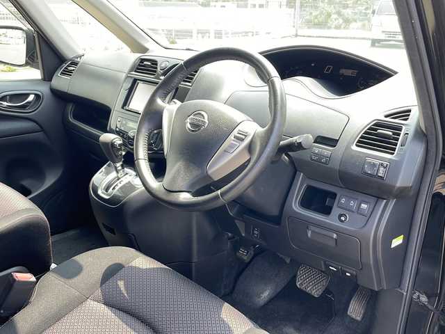 日産 セレナ ハイウェイスター Vセレクション 富山県 2012(平24)年 12万km スーパーブラック 禁煙車/社外ナビ/フルセグＴＶ/ＣＤ・ＤＶＤ・ＢＴ/バックカメラ/両側パワースライド/社外ＡＷ/純正フロアマット/クルーズコントロール/三列シート/アイドリングストップ/オートライト/ＥＴＣ/プッシュスタート/スマートキー/盗難防止装置