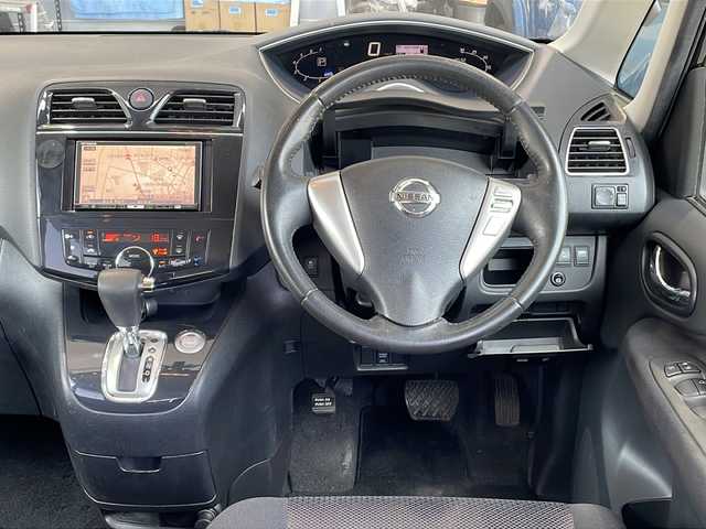 日産 セレナ ハイウェイスター Vセレクション 富山県 2012(平24)年 12万km スーパーブラック 禁煙車/社外ナビ/フルセグＴＶ/ＣＤ・ＤＶＤ・ＢＴ/バックカメラ/両側パワースライド/社外ＡＷ/純正フロアマット/クルーズコントロール/三列シート/アイドリングストップ/オートライト/ＥＴＣ/プッシュスタート/スマートキー/盗難防止装置