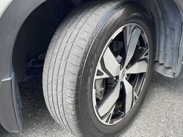 スバル フォレスター ハイブリッド アドバンス 埼玉県 2020(令2)年 4.9万km クリスタルホワイトP 登録時48822km/4WD/サンルーフ/レザーシート/シートヒーター（全席）/パワーシート（D＋N席）/ポジションメモリー/純正メモリナビ（CN-FX800D）/フルセグ/BT/CD/Blu-ray Disc/バックカメラ/衝突被害軽減システム/レーンキープアシスト/SI-DRIVE/SRH/SRVD/ドライバーモニタリングシステム/AVH/X MODE/メモリーハイト/レーダークルーズコントロール/パドルシフト/ドライブレコーダー/ETC2.0/インテリジェンスルームミラー/革巻きハンドル/ステアリングリモコン/ステアリングヒーター/電動リアゲート/電動格納ミラー/ウィンカーミラー/プッシュスタート/オートライト/横滑り防止装置/純正フロアマット/純正LEDヘッドライト/フォグランプ/コーナーセンサー/純正18インチアルミホイール/ルーフレール/ドアバイザー/スマートキー×2/保証書/取説/ナビ取説
