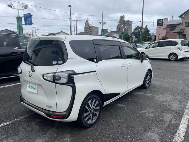 トヨタ シエンタ G 神奈川県 2015(平27)年 5.5万km パール