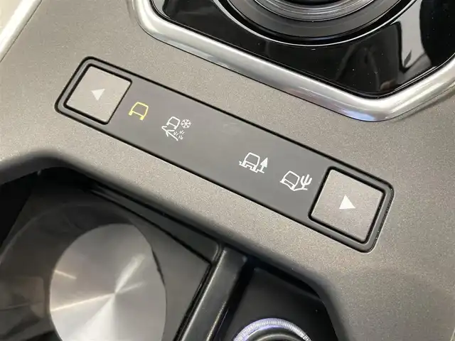 ランドローバー レンジローバーイヴォーク SEプラス 熊本県 2019(平31)年 5.3万km フジホワイト レザーシート/パワーシート/シートヒーター/純正ナビ/TV/applecarplay/360度カメラ/純正18インチAW/電動リアゲート/クリアランスソナー/MERIDIANサウンド/スマートキー