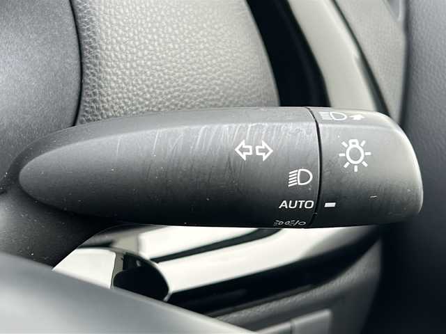 トヨタ アクア X 三重県 2022(令4)年 1.7万km ブラックマイカ 純正ナビ /バックカメラ /AC100V充電 /ステアリングスイッチ /レーダークルーズコントロール /レーンキープアシスト /USB給電 /LEDヘッドライト /オートライト/オートハイビーム /純正フロアマット /電動格納ミラー/禁煙車