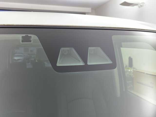 トヨタ ルーミー カスタムG 栃木県 2021(令3)年 3.7万km ホワイトパールクリスタルシャイン 純正SDナビ/スマートアシスト/・衝突軽減ブレーキ/・コーナーセンサー/・レーダークルーズコントロール/・先行車発進お知らせ/・車線逸脱警報/両側電動スライドドア/バックカメラ/ETC/レザー調シートカバー/ステアリングリモコン/スマートキー×2/LEDヘッドライト/フォグランプ/電動パーキングブレーキ