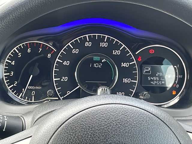 日産 ノート X DIG－S エマージェンシーB 熊本県 2014(平26)年 5.5万km スーパーブラック (株)IDOMが運営する【じしゃロン熊本店】の自社ローン対象車両になります。こちらは現金ご利用時の価格です。自社ローンご希望の方は別途その旨お申付け下さい。/純正ナビ（ＣＤ，ＳＤ，フルセグ）　/ＥＴＣ（社外）　/アイドリングストップ/レーンキープアシスト/衝突被害軽減ブレーキ/プッシュスタート　/スマートキー/電動格納ミラー/純正フロアマット