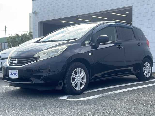 日産 ノート X DIG－S エマージェンシーB 熊本県 2014(平26)年 5.5万km スーパーブラック (株)IDOMが運営する【じしゃロン熊本店】の自社ローン対象車両になります。こちらは現金ご利用時の価格です。自社ローンご希望の方は別途その旨お申付け下さい。/純正ナビ（ＣＤ，ＳＤ，フルセグ）　/ＥＴＣ（社外）　/アイドリングストップ/レーンキープアシスト/衝突被害軽減ブレーキ/プッシュスタート　/スマートキー/電動格納ミラー/純正フロアマット