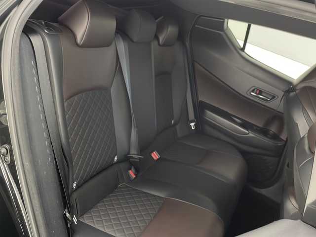 トヨタ Ｃ－ＨＲ G 沖縄県 2017(平29)年 8.4万km ブラックマイカ ワンオーナー/社外9インチナビ(MDV-M907HDF)/（フルセグTV　DVD　Bluetooth接続　HDMI　USB）/バックカメラ/ETC/ドライブレコーダー/トヨタセーフティセンス/ハーフレザーシート/シートヒーター/スマートキー　/スペアキー/プッシュスタート/クリアランスソナー/純正フロアマット/純正18インチアルミホイール/ドアバイザー/保証書/取扱説明書