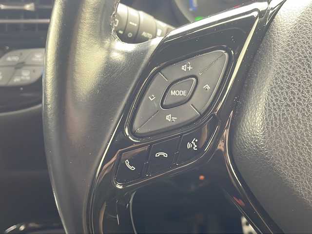 トヨタ Ｃ－ＨＲ G 沖縄県 2017(平29)年 8.4万km ブラックマイカ ワンオーナー/社外9インチナビ(MDV-M907HDF)/（フルセグTV　DVD　Bluetooth接続　HDMI　USB）/バックカメラ/ETC/ドライブレコーダー/トヨタセーフティセンス/ハーフレザーシート/シートヒーター/スマートキー　/スペアキー/プッシュスタート/クリアランスソナー/純正フロアマット/純正18インチアルミホイール/ドアバイザー/保証書/取扱説明書