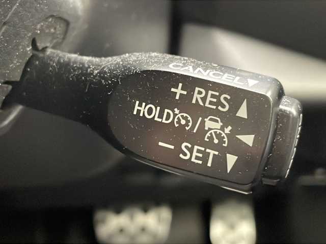 トヨタ Ｃ－ＨＲ G 沖縄県 2017(平29)年 8.4万km ブラックマイカ ワンオーナー/社外9インチナビ(MDV-M907HDF)/（フルセグTV　DVD　Bluetooth接続　HDMI　USB）/バックカメラ/ETC/ドライブレコーダー/トヨタセーフティセンス/ハーフレザーシート/シートヒーター/スマートキー　/スペアキー/プッシュスタート/クリアランスソナー/純正フロアマット/純正18インチアルミホイール/ドアバイザー/保証書/取扱説明書