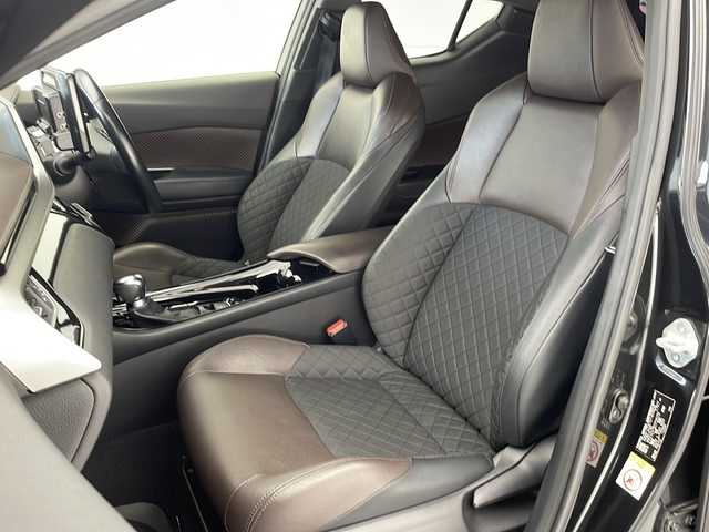 トヨタ Ｃ－ＨＲ G 沖縄県 2017(平29)年 8.4万km ブラックマイカ ワンオーナー/社外9インチナビ(MDV-M907HDF)/（フルセグTV　DVD　Bluetooth接続　HDMI　USB）/バックカメラ/ETC/ドライブレコーダー/トヨタセーフティセンス/ハーフレザーシート/シートヒーター/スマートキー　/スペアキー/プッシュスタート/クリアランスソナー/純正フロアマット/純正18インチアルミホイール/ドアバイザー/保証書/取扱説明書