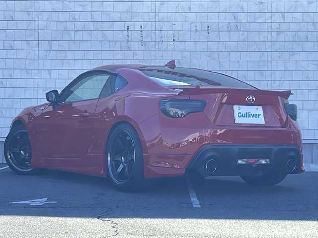 トヨタ ８６ GT リミテッド 長野県 2014(平26)年 5万km ライトニングレッド ・社外8インチメモリーナビゲーション/CD/DVD/フルセグTV/Bluetooth/・ETC/・シートヒーター(D/N)/・スマートキー/・エンジンプッシュスタート/・社外18インチアルミホイール/・純正AW付き冬タイヤ車載/・ドライブレコーダー/・スマートキー/・エンジンプッシュスタート/・HIDヘッドライト/・オートライト/・フォグライト