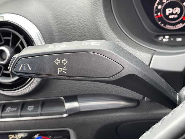 アウディ Ａ３ スポーツバック 1．4 TFSI 三重県 2018(平30)年 5.5万km グレイシアホワイトメタリック 登録時54745km/ワンオーナー/禁煙車/純正ナビ/・Ｂｌｕｅｔｏｏｔｈ・フルセグ・USB・SD・AUX・AM/FM/レーダークルーズコントロール/バックカメラ/前方ドラレコ/前席シートヒーター/D席パワーシート/前後コーナーセンサー/パドルシフト/AUTOライト/LEDヘッドライト/フォグランプ/電動パーキングブレーキ/ブレーキホールド