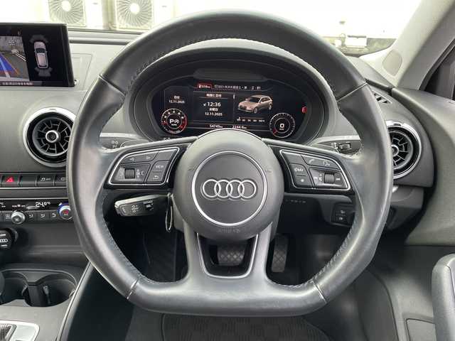 アウディ Ａ３ スポーツバック 1．4 TFSI 三重県 2018(平30)年 5.5万km グレイシアホワイトメタリック 登録時54745km/ワンオーナー/禁煙車/純正ナビ/・Ｂｌｕｅｔｏｏｔｈ・フルセグ・USB・SD・AUX・AM/FM/レーダークルーズコントロール/バックカメラ/前方ドラレコ/前席シートヒーター/D席パワーシート/前後コーナーセンサー/パドルシフト/AUTOライト/LEDヘッドライト/フォグランプ/電動パーキングブレーキ/ブレーキホールド