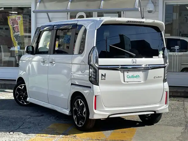 ホンダ Ｎ ＢＯＸ カスタム G L ターボ ホンダセンシング 神奈川県 2019(平31)年 6.8万km プラチナホワイトパール 純正メモリナビ/　（CD・DVD・Bluetooth）/フルセグTV/ホンダセンシング/両側パワースライドドア/ハンズフリースライドドア/アダプティブクルーズコントロール/LEDヘッドライト/ビルトインETC/前方ドライブレコーダー/パドルシフト/ハーフレザーシート/バックカメラ/スマートキー/取扱説明書