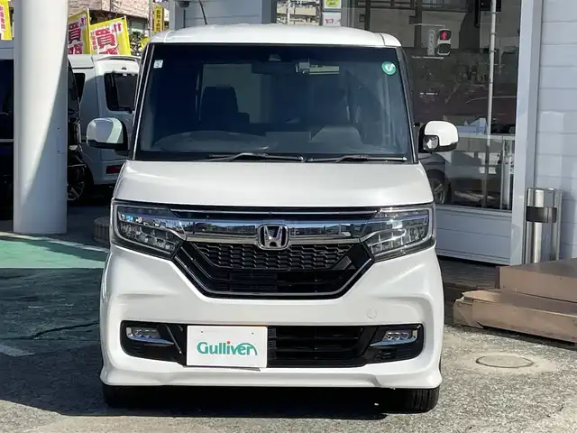 ホンダ Ｎ ＢＯＸ カスタム G L ターボ ホンダセンシング 神奈川県 2019(平31)年 6.8万km プラチナホワイトパール 純正メモリナビ/　（CD・DVD・Bluetooth）/フルセグTV/ホンダセンシング/両側パワースライドドア/ハンズフリースライドドア/アダプティブクルーズコントロール/LEDヘッドライト/ビルトインETC/前方ドライブレコーダー/パドルシフト/ハーフレザーシート/バックカメラ/スマートキー/取扱説明書