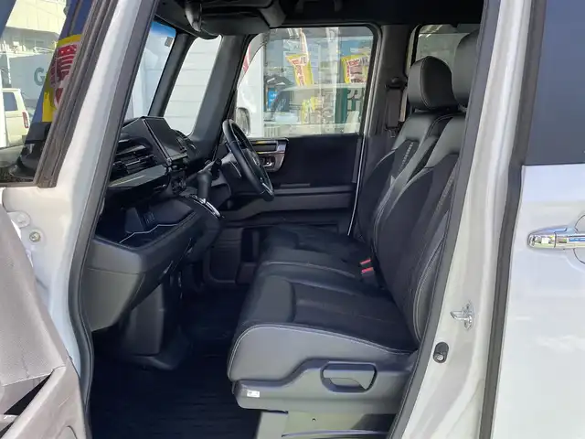 ホンダ Ｎ ＢＯＸ カスタム G L ターボ ホンダセンシング 神奈川県 2019(平31)年 6.8万km プラチナホワイトパール 純正メモリナビ/　（CD・DVD・Bluetooth）/フルセグTV/ホンダセンシング/両側パワースライドドア/ハンズフリースライドドア/アダプティブクルーズコントロール/LEDヘッドライト/ビルトインETC/前方ドライブレコーダー/パドルシフト/ハーフレザーシート/バックカメラ/スマートキー/取扱説明書