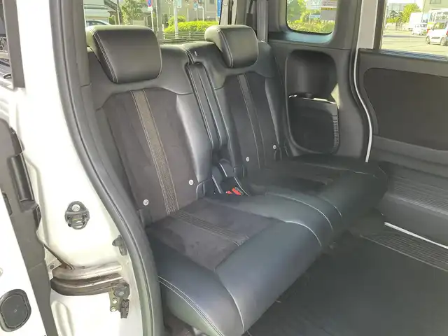 ホンダ Ｎ ＢＯＸ カスタム G L ターボ ホンダセンシング 神奈川県 2019(平31)年 6.8万km プラチナホワイトパール 純正メモリナビ/　（CD・DVD・Bluetooth）/フルセグTV/ホンダセンシング/両側パワースライドドア/ハンズフリースライドドア/アダプティブクルーズコントロール/LEDヘッドライト/ビルトインETC/前方ドライブレコーダー/パドルシフト/ハーフレザーシート/バックカメラ/スマートキー/取扱説明書