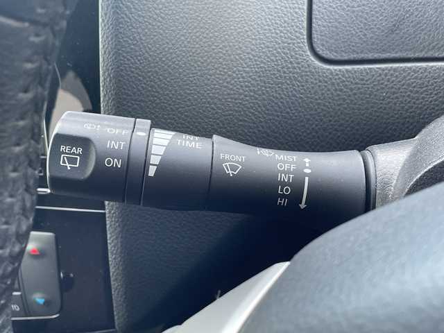 日産 セレナ HWS S HV Vセレ +SeftyⅡ 茨城県 2016(平28)年 5.2万km ブリリアントシルバー 純正ナビ /-BT/AM/FM/TV/両側パワースライドドア /アラウンドビューモニター /衝突軽減システム /フリップダウンモニター (Alpine)/コーナーセンサー前後 /クルーズコントロール /ドライブレコーダー /純正アルミホイール /ETC/プッシュスタート