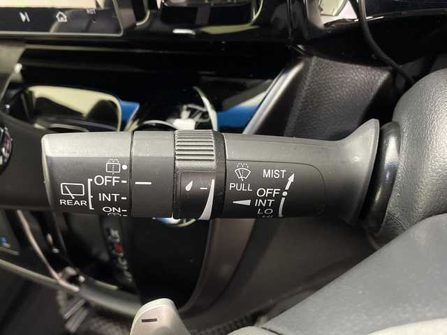 ホンダ Ｎ ＷＧＮ カスタム G ターボパッケージ 鹿児島県 2017(平29)年 6.1万km プレミアムホワイトパールⅡ 社外ディスプレイオーディオ/(BT/AM/FM)/バックカメラ/パドルシフト/ステアリングスイッチ/革巻きステアリング/ETC/ハーフレザーシート/クルーズコントロール/純正フロアマット/LEDヘッドライト/純正14インチアルミホイール/オートライト/衝突軽減ブレーキ