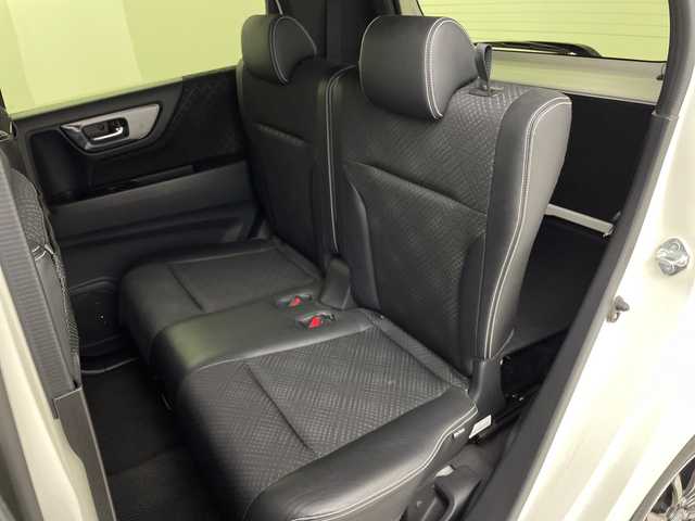 ホンダ Ｎ ＷＧＮ カスタム G ターボパッケージ 鹿児島県 2017(平29)年 6.1万km プレミアムホワイトパールⅡ 社外ディスプレイオーディオ/(BT/AM/FM)/バックカメラ/パドルシフト/ステアリングスイッチ/革巻きステアリング/ETC/ハーフレザーシート/クルーズコントロール/純正フロアマット/LEDヘッドライト/純正14インチアルミホイール/オートライト/衝突軽減ブレーキ