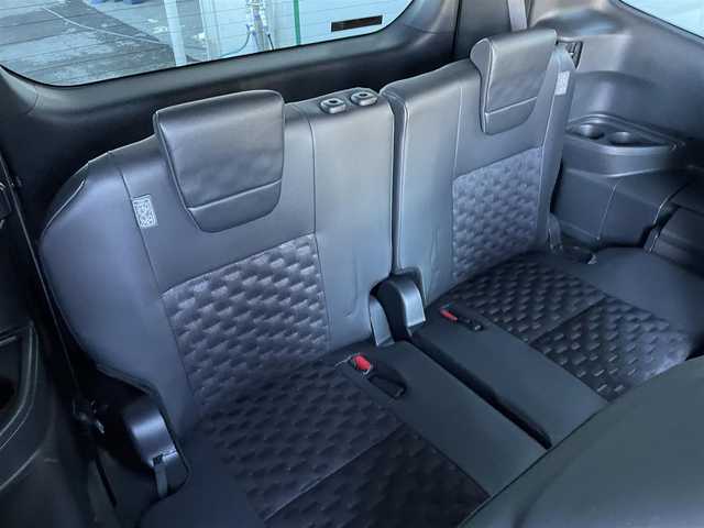 トヨタ ヴォクシー 東京都 2024(令6)年 3万km グリッターブラックガラスフレーク １０．５インチ純正ナビ　/Ｂｌｕｅｔｏｏｔｈ　/ＴＶ　/ＦＭ　/ＡＭ　/ＣＤ　/ＤＶＤ　/両側電動スライドドア　/追従型クルーズコントロールシステム　/シートヒーター　/ハーフレザーシート　/トヨタセーフティセンス/ABS/横滑り防止装置/コーナーセンサー/レーンアシスト/オートマチックハイビーム/衝突被害軽減システム