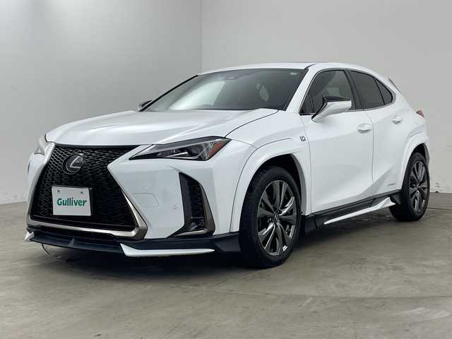レクサス ＵＸ 250h Fスポーツ 兵庫県 2019(令1)年 4.8万km ホワイトノーヴァガラスフレーク ・純正ナビ/CD/DVD/USB/Bluetooth/Miracast/・バックカメラ/・ビルトインETC2.0/・サンルーフ/・LEXUSsafety/・TRDエアロ（フロントサイド）/・TRDオーバーフェンダー/・プリクラッシュセーフティ/・レーンキープアシスト/・パーキングサポートブレーキ/・クリアランスソナー/・ロードサインアシスト/・先行車発進告知/・レーダークルーズコントロール/・オートマチックハイビーム/・レザーシート/・パワーシート/・前席シートヒーター/・ステアリングヒーター/・パワーバックドア/・ステアリングヒーター/・後席ＵＳＢ充電ポート/・LEDヘッドライト/・LEDフォグランプ/・スマートキー
