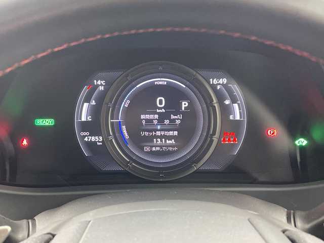 レクサス ＵＸ 250h Fスポーツ 兵庫県 2019(令1)年 4.8万km ホワイトノーヴァガラスフレーク ・純正ナビ/CD/DVD/USB/Bluetooth/Miracast/・バックカメラ/・ビルトインETC2.0/・サンルーフ/・LEXUSsafety/・TRDエアロ（フロントサイド）/・TRDオーバーフェンダー/・プリクラッシュセーフティ/・レーンキープアシスト/・パーキングサポートブレーキ/・クリアランスソナー/・ロードサインアシスト/・先行車発進告知/・レーダークルーズコントロール/・オートマチックハイビーム/・レザーシート/・パワーシート/・前席シートヒーター/・ステアリングヒーター/・パワーバックドア/・ステアリングヒーター/・後席ＵＳＢ充電ポート/・LEDヘッドライト/・LEDフォグランプ/・スマートキー