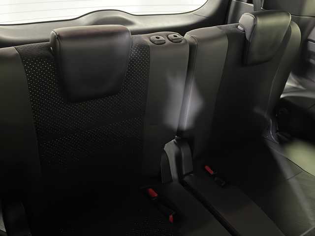 トヨタ ヴォクシー ZS 煌Ⅲ 広島県 2020(令2)年 4万km ブラック ＡＬＰＩＮＥナビ　/両側パワースライドドア　/後席モニター　/バックカメラ　/フルセグＴＶ　/クルーズコントロール　/オートハイビーム　/コーナーセンサー　/レーンキープアシスト　/衝突軽減　/オートライト　/スマートキー/純正１６インチアルミホイール(205/60/R16)/エアバック（運転席/助手席）