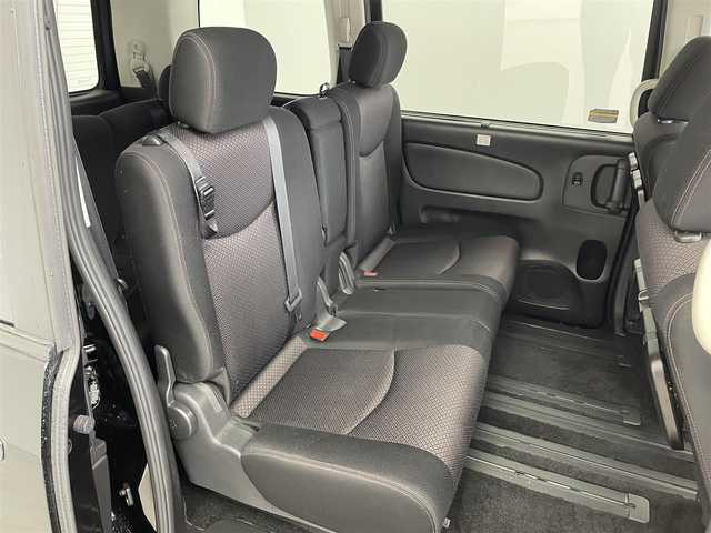 日産 セレナ ハイウェイスター Sハイブリッド 埼玉県 2012(平24)年 5.7万km ダイヤモンドブラック 純正ナビ　ＡＬＰＩＮＥフリップダウンモニター　ＥＴＣ　両側パワースライドドア　クルーズコントロール　オートライト　純正１６インチアルミホイール　プッシュスタート　スマートキー　地デジフルセグ