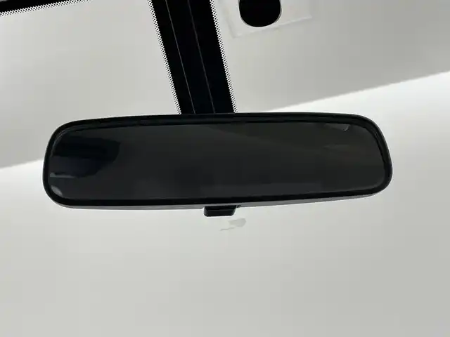 日産 セレナ ハイウェイスター Sハイブリッド 埼玉県 2012(平24)年 5.7万km ダイヤモンドブラック 純正ナビ　ＡＬＰＩＮＥフリップダウンモニター　ＥＴＣ　両側パワースライドドア　クルーズコントロール　オートライト　純正１６インチアルミホイール　プッシュスタート　スマートキー　地デジフルセグ