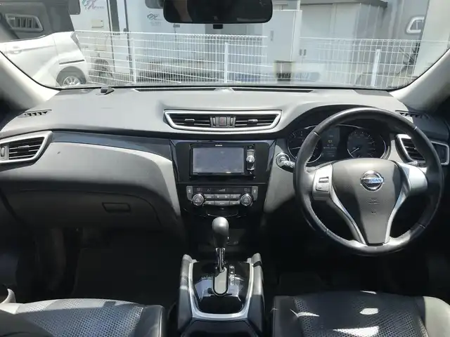 日産 エクストレイル 20X エマージェンシーブレーキ 栃木県 2017(平29)年 8.7万km ダークメタルグレー 株)IDOMが運営する【じしゃロン小山店】の自社ローン専用車両になります。こちらは現金またはオートローンご利用時の価格です。自社ローンご希望の方は別途その旨お申付け下さい//禁煙車/純正ワンセグナビ/（CD/DVD/AM/FMラジオ）/スマートキー/プッシュスタート/バックカメラ/ＥＴＣ/エマージェンシーブレーキ/シートヒーター/アイドリングストップ/ステアリングリモコン/電動格納ドアミラー/パワーウインドウ/防眩ミラー/オートライト