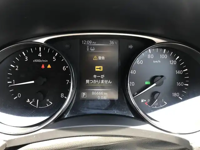 日産 エクストレイル 20X エマージェンシーブレーキ 栃木県 2017(平29)年 8.7万km ダークメタルグレー 株)IDOMが運営する【じしゃロン小山店】の自社ローン専用車両になります。こちらは現金またはオートローンご利用時の価格です。自社ローンご希望の方は別途その旨お申付け下さい//禁煙車/純正ワンセグナビ/（CD/DVD/AM/FMラジオ）/スマートキー/プッシュスタート/バックカメラ/ＥＴＣ/エマージェンシーブレーキ/シートヒーター/アイドリングストップ/ステアリングリモコン/電動格納ドアミラー/パワーウインドウ/防眩ミラー/オートライト