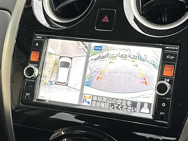 日産 ノート X DIG－S Vセレ +セーフ 京都府 2015(平27)年 6.7万km ブリリアントホワイトパール ワンオーナー/プッシュスタート/アイドリングストップ/純正ナビ/(BT/AM/FM/TV/USB/DVD/CD)/全方位カメラ/前後ドライブレコーダー/前後コーナーセンサー/オートライト/横滑り防止装置/レーンキープアシスト