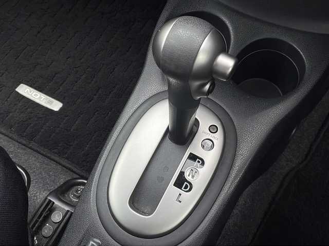 日産 ノート X DIG－S Vセレ +セーフ 福島県 2015(平27)年 6.7万km ブリリアントホワイトパール ワンオーナー/プッシュスタート/アイドリングストップ/純正ナビ/(BT/AM/FM/TV/USB/DVD/CD)/全方位カメラ/前後ドライブレコーダー/前後コーナーセンサー/オートライト/横滑り防止装置/レーンキープアシスト