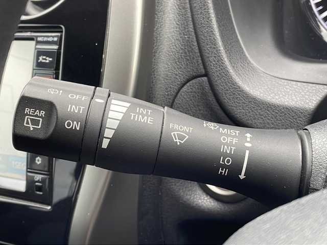 日産 ノート X DIG－S Vセレ +セーフ 福島県 2015(平27)年 6.7万km ブリリアントホワイトパール ワンオーナー/プッシュスタート/アイドリングストップ/純正ナビ/(BT/AM/FM/TV/USB/DVD/CD)/全方位カメラ/前後ドライブレコーダー/前後コーナーセンサー/オートライト/横滑り防止装置/レーンキープアシスト