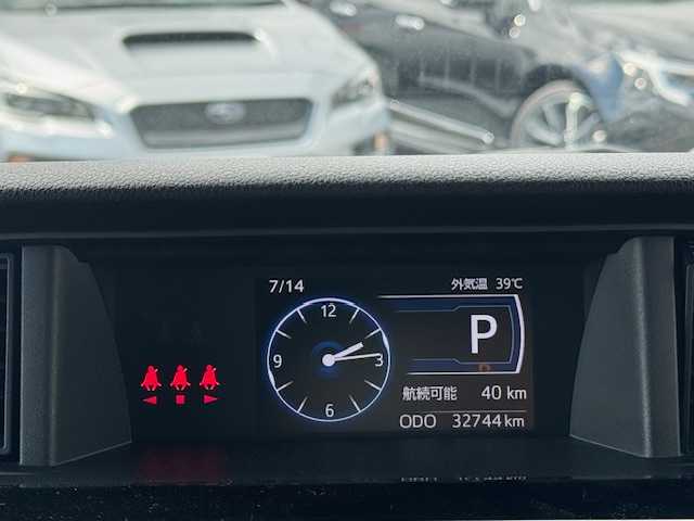 トヨタ ルーミー カスタムG 静岡県 2022(令4)年 3.3万km ブラックマイカメタリック ●純正ディスプレイオーディオ/(フルセグ/Bluetooth/AppleCarPlay/AndroidAuto)/●前席シートヒーター/●バックカメラ/●レーダークルーズコントロール/●衝突被害軽減システム/●レーンキープアシスト/●後方コーナーセンサー/●電動パーキングブレーキ/●オートブレーキホールド/●LEDライト＆フォグランプ/●オートライト/●革巻きステアリング/●ステアリングスイッチ/●ETC/●両側パワースライド/●電動格納ウィンカーミラー/●ドアアバイザー/●スマートキー/●プッシュスタート/●純正フロアマット/●純正14インチアルミホイール/●ダブルSRS＋ABS