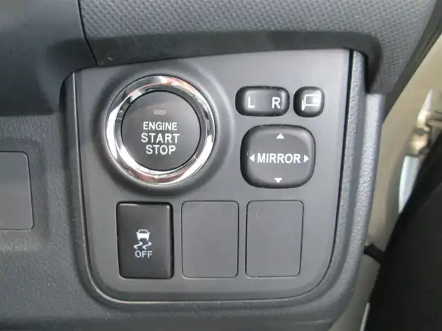 トヨタ ウィッシュ 1．8G 千葉県 2012(平24)年 3.6万km ホワイトパールクリスタルシャイン ワンオーナー/純正オーディオCD/ウインカードアミラー/革巻きステアリング/HIDヘッドライト/プッシュスタート/フォグランプ/スマートキー/純正ETC/nanoe