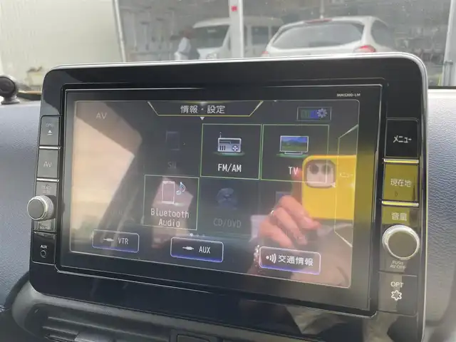 三菱 ｅＫクロス T 石川県 2020(令2)年 5.4万km 黄 純正9型ナビ/フルセグTV/アラウンドビューモニター/LEDヘッドライト/ETC/インテリキー/プッシュスタート/電動ミラー/デジタルミラー/レーンキープ/オートエアコン/保証書