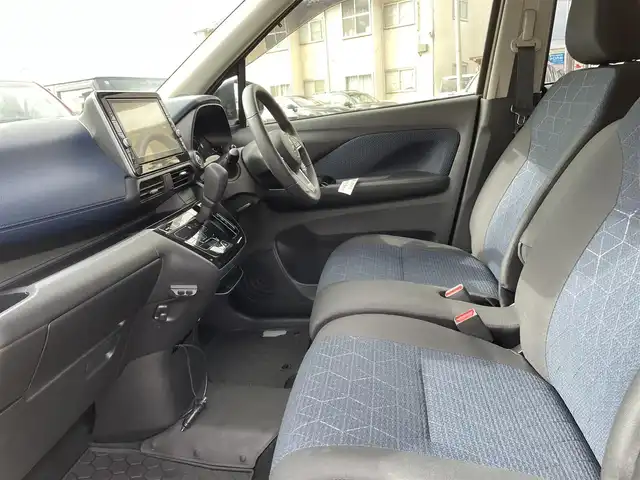 三菱 ｅＫクロス T 石川県 2020(令2)年 5.4万km 黄 純正9型ナビ/フルセグTV/アラウンドビューモニター/LEDヘッドライト/ETC/インテリキー/プッシュスタート/電動ミラー/デジタルミラー/レーンキープ/オートエアコン/保証書