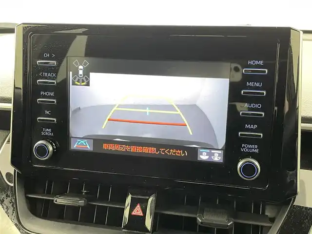 トヨタ カローラ クロス G 熊本県 2023(令5)年 2.5万km アティチュードブラックマイカ 純正ディスプレイオーディオ（ＢＴ・フルセグ・ＣＤ・ＵＳＢ）/バックカメラ　/前方ドライブレコーダー　/ビルトインＥＴＣ　/レーダークルーズコントロール　/前後クリアランスソナー/衝突軽減ブレーキ/レーンキープアシスト/プリクラッシュセーフティ/駐車時支援パーキングサポートシステム/ロードサインアシスト/横滑り防止/オートブレーキホールド/社外フロアマット/純正17インチAW/オートライト/LEDヘッドライト/オートマチックハイビーム/フォグランプ/スマートキー/プッシュスタート/保証書/取扱説明書