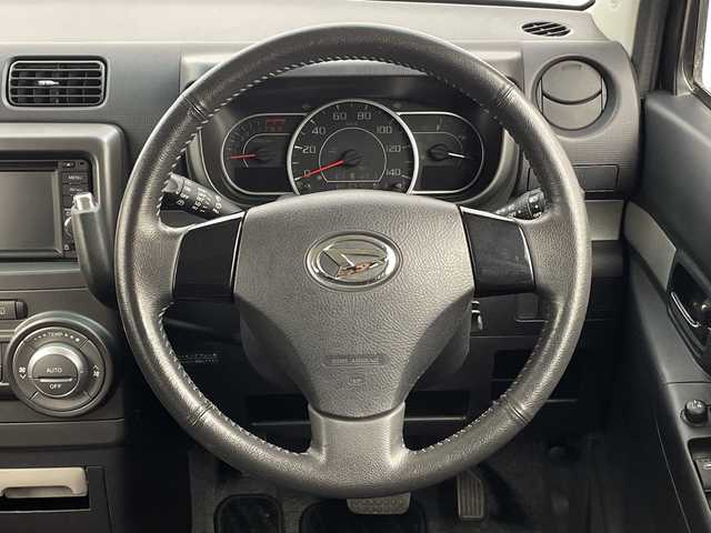 ダイハツ ムーヴ コンテ カスタム RS スマートセレSN 新潟県 2015(平27)年 4.6万km ブラックマイカメタリック 4WD/純正メモリナビ/　ワンセグTV/Bluetooth/CD/DVD/USB/バックモニター/スマートキー/HIDヘッドライト/純正フロアマット/純正15インチアルミホイール