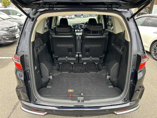 ホンダ オデッセイ ハイブリッド アブソルート・EXホンダセンジング 大阪府 2018(平30)年 6.8万km プレミアムヴィーナスブラックP 衝突軽減　両側パワースライドドア　Ｇａｔｈｅｒｓ９型ナビ　全方位カメラ　フルセグＴＶ　ＣＤ　ＤＶＤ　ＢＴ　ＨＤＭＩ　フリップダウンモニター　ハーフレザーシート　パワーシート　シートヒーター　ＢＳＭ 社外レーダー　AC100V　フォグランプ　後席サンシェード　2列目オットマン　電子パーキング　レーダークルーズコントロール　ETC2.0　スペアキー　純正フロアマット　純正アルミホイール　