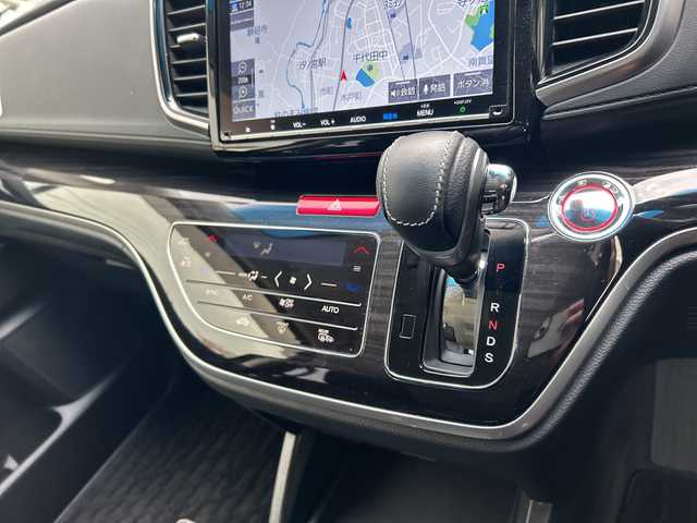 ホンダ オデッセイ ハイブリッド アブソルート・EXホンダセンジング 大阪府 2018(平30)年 6.8万km プレミアムヴィーナスブラックP 衝突軽減　両側パワースライドドア　Ｇａｔｈｅｒｓ９型ナビ　全方位カメラ　フルセグＴＶ　ＣＤ　ＤＶＤ　ＢＴ　ＨＤＭＩ　フリップダウンモニター　ハーフレザーシート　パワーシート　シートヒーター　ＢＳＭ 社外レーダー　AC100V　フォグランプ　後席サンシェード　2列目オットマン　電子パーキング　レーダークルーズコントロール　ETC2.0　スペアキー　純正フロアマット　純正アルミホイール　