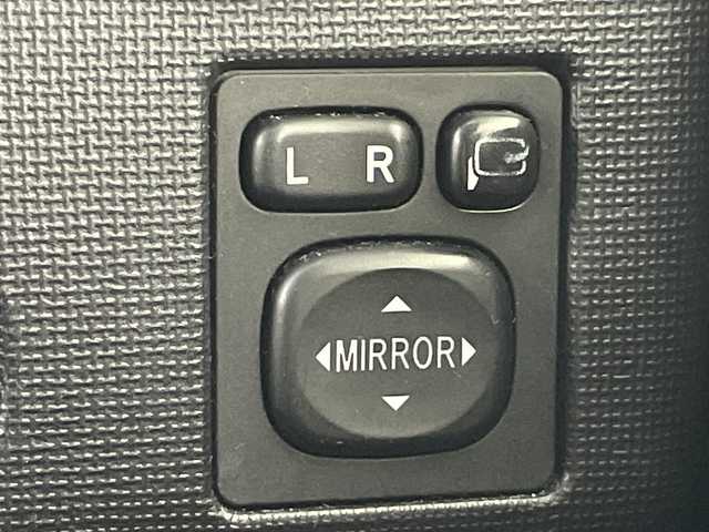 トヨタ スペイド G 愛知県 2012(平24)年 10.6万km ホワイトパールクリスタルシャイン 禁煙車/7インチナビ/（CD/DVD/SD/ワンセグTV）/バックカメラ/ETC/シートヒーター/パワースライドドア/純正15インチアルミホイール/スマートキー/スペアキー1本/プッシュスタート/HIDヘッドライト/フロントフォグランプ/オートライト/フロアマット/横滑り防止装置/電動格納ミラー